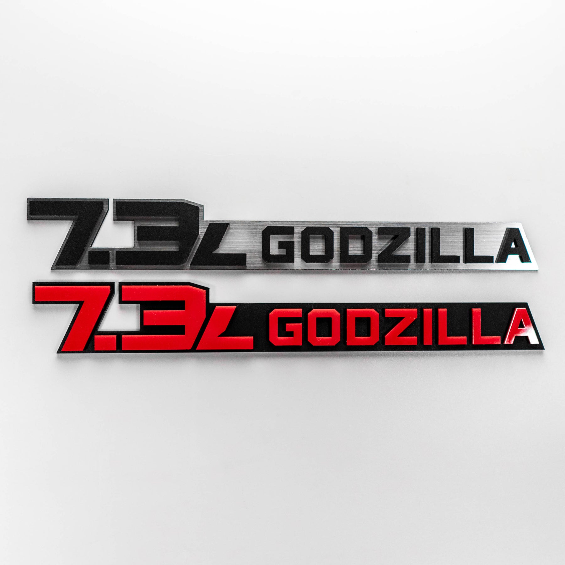 Insignia Godzilla de 7,3 l