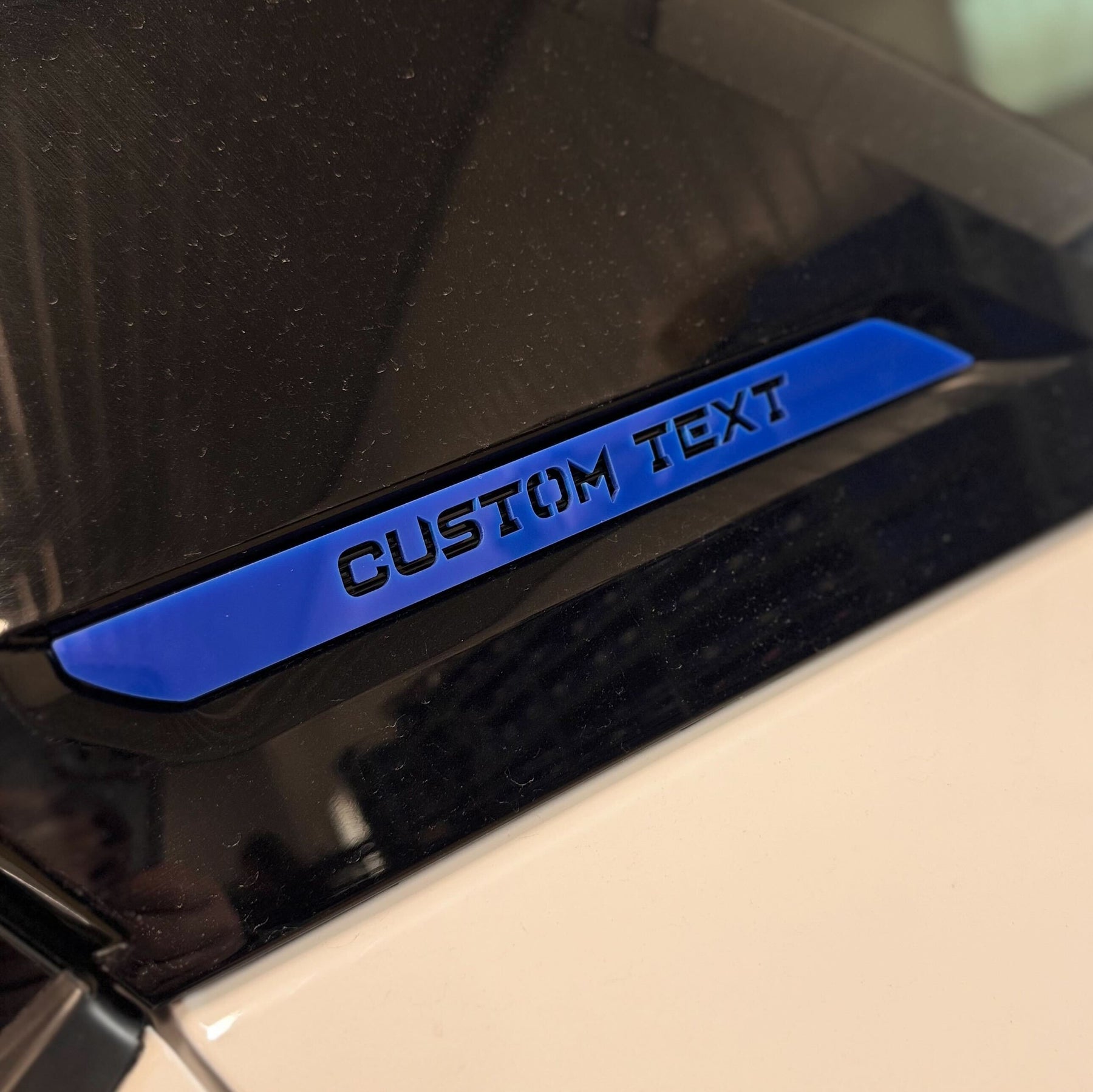 Texto personalizado: superposición de texto en el panel del cuarto trasero: compatible con Bronco® Sport 2021+