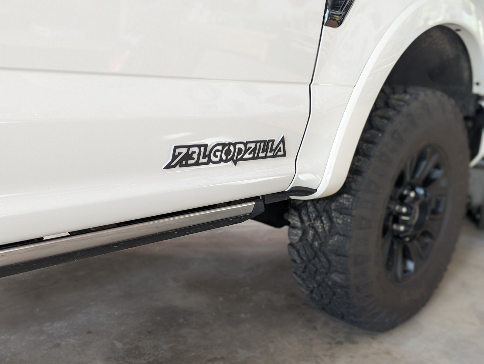 Insignias Godzilla de 7,3 l: ajuste universal, individuales