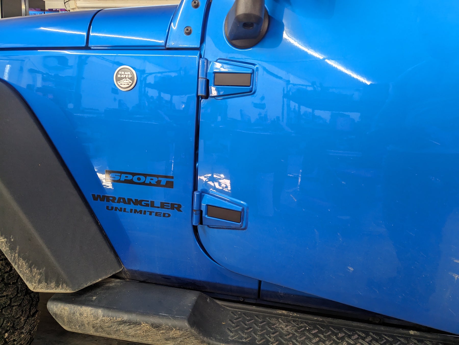 Cubierta del perno de la bisagra de la puerta: compatible con Jeep® Wrangler® 2007-2017
