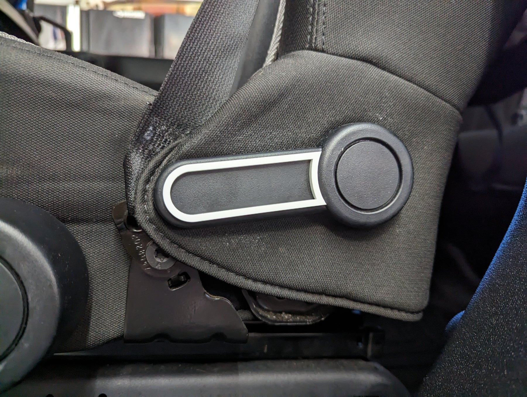 Revestimiento de la palanca del asiento superior (contorno) - Compatible con Jeep® Wrangler®