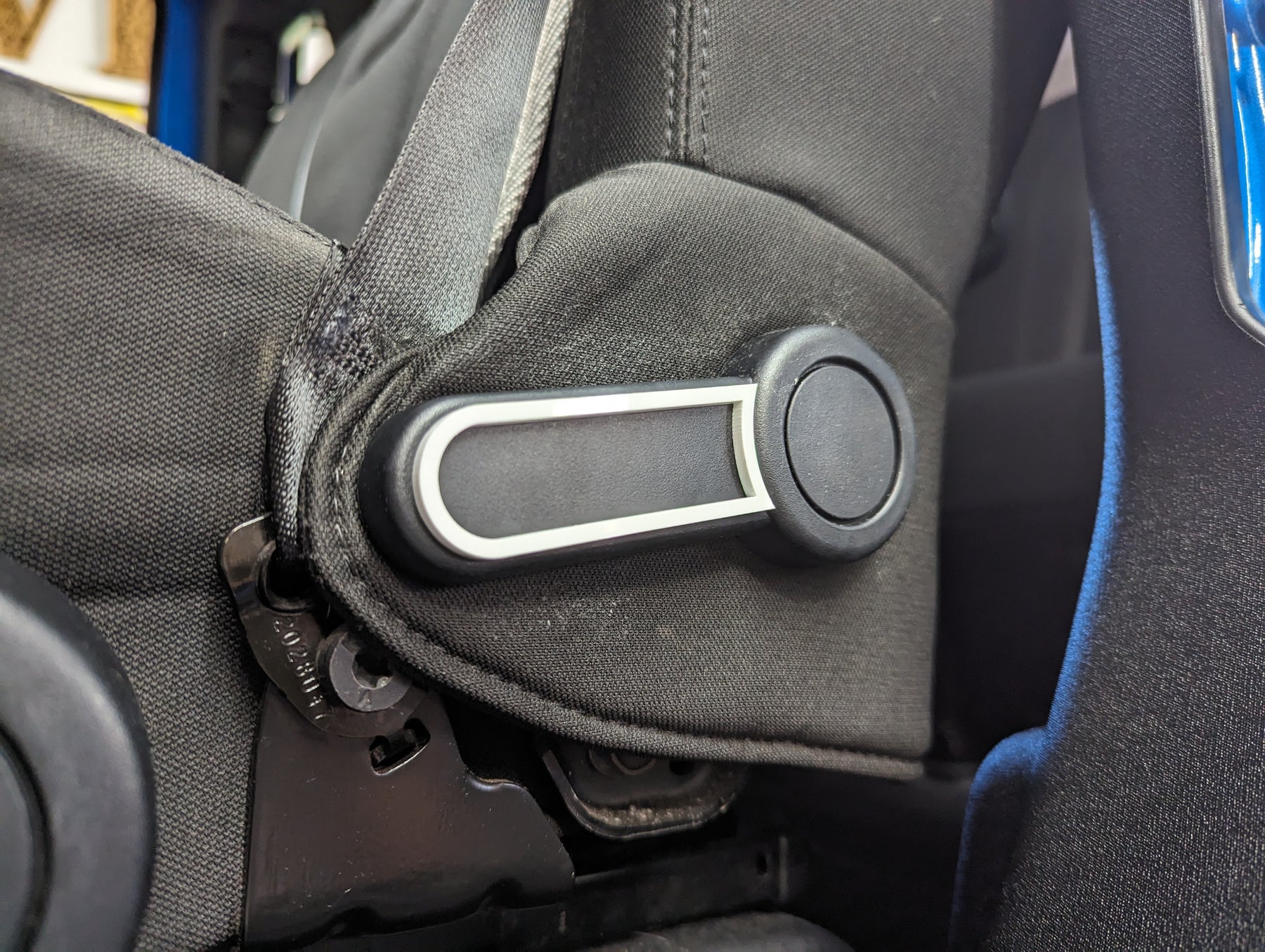 Revestimiento de la palanca del asiento superior (contorno) - Compatible con Jeep® Wrangler®