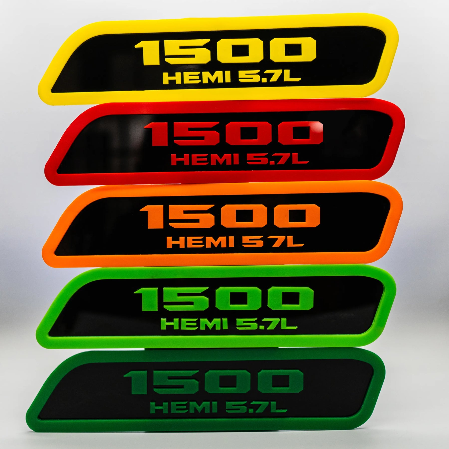 Insignias para capó HEMI® 1500 de 5,7 l: compatibles con Ram 1500® 2019+: producto con licencia oficial