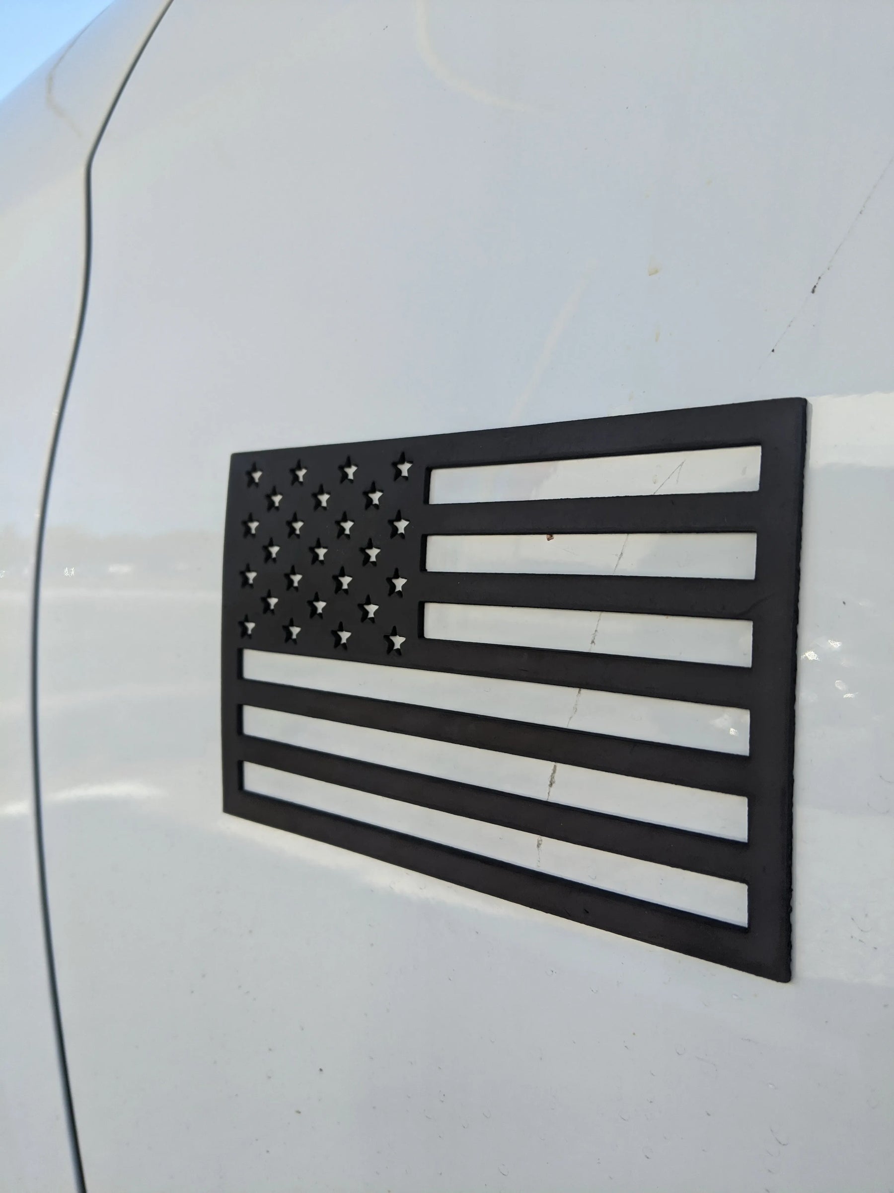 AIMANT DÉCOUPÉ POUR VOITURE/CAMION - DRAPEAU AMÉRICAIN - ÉPAIS, STOCK DE QUALITÉ - 1/16" x 3,75" x 6"