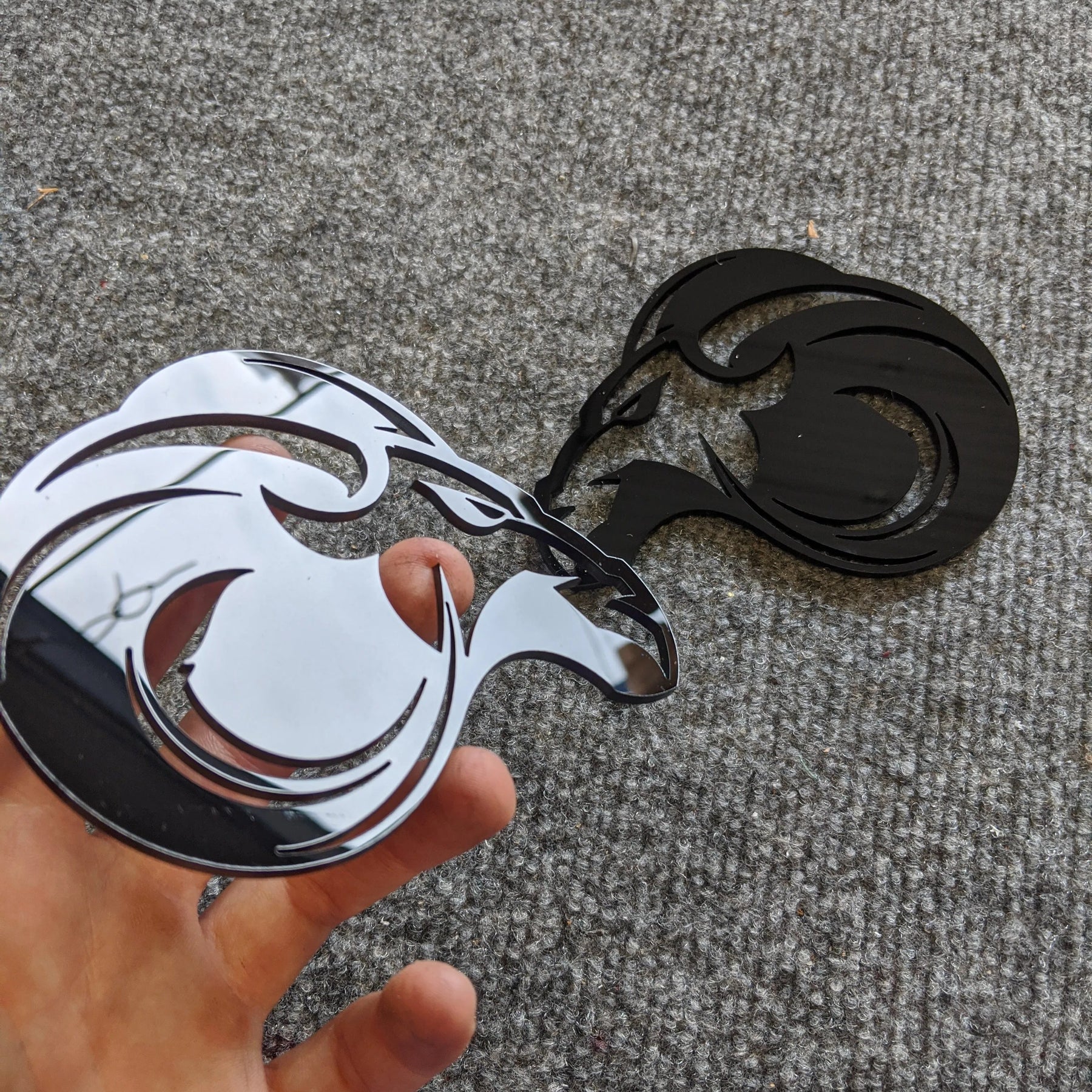 Insignias con icono de oveja - Par - Negro