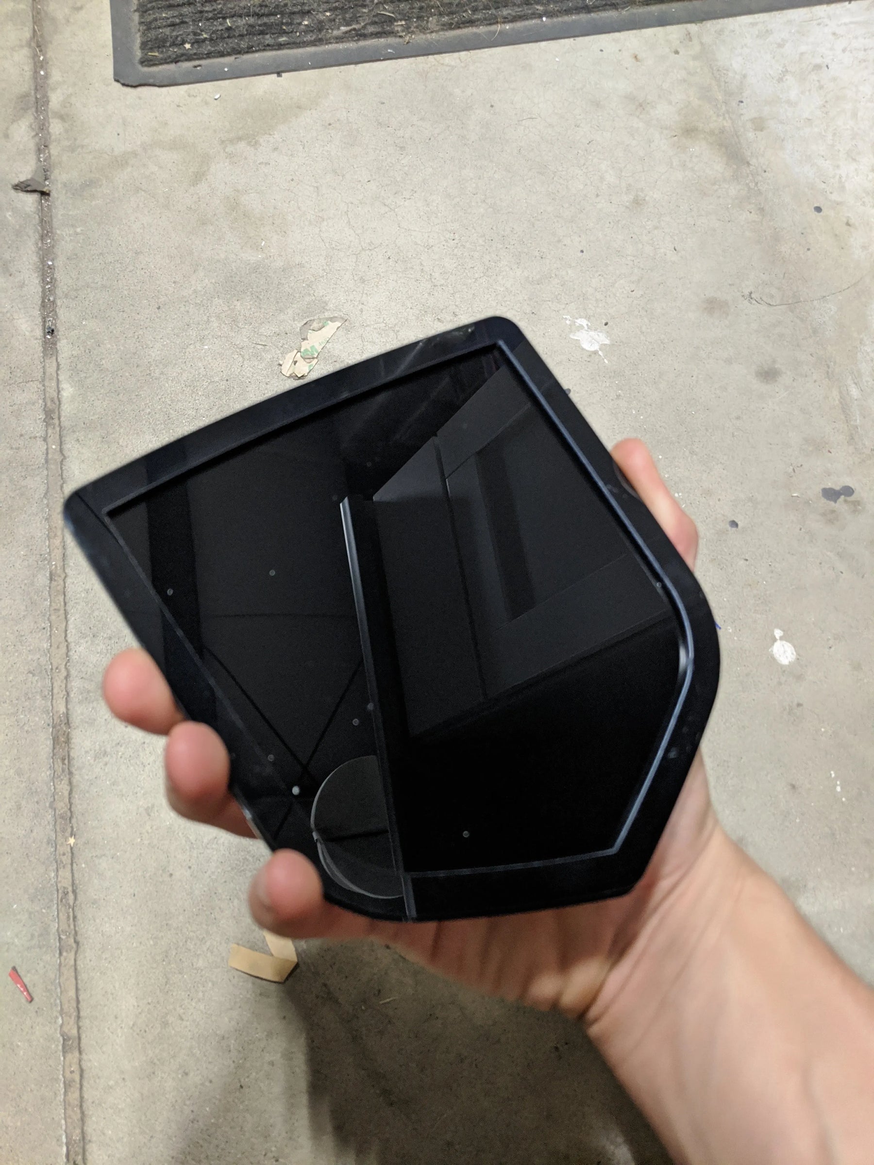 Insignia de borde: compatible con portón trasero Dodge® Ram® 2009-2018, color negro