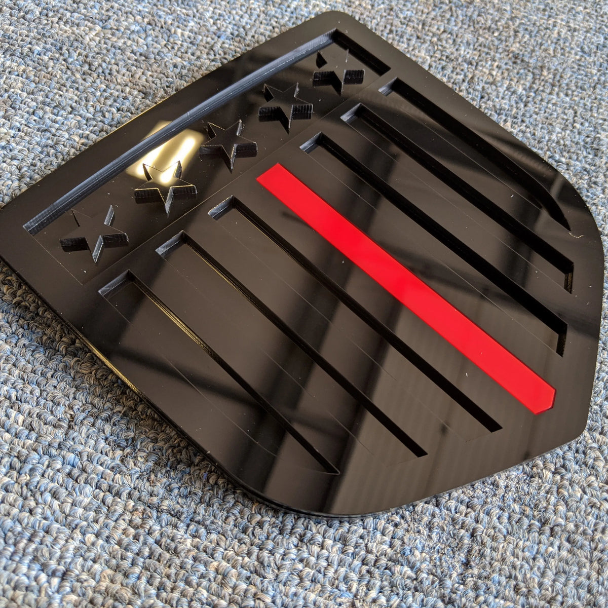 Vertical American Flag Badge - Fits 2008-2018 Dodge® Ram® Tailgate -1500, 2500, 3500 - Black on Black w/Thin Red Line