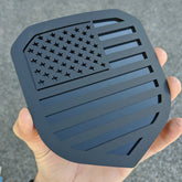 Insignia de la bandera estadounidense: compatible con la parrilla Dodge® Ram® 2013-2018 -1500, 2500, 3500 - Negro mate sobre negro brillante