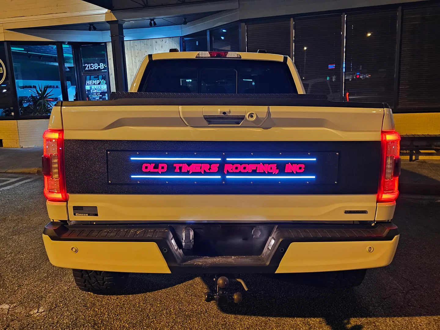 Aplique LED con texto personalizado para portón trasero: compatible con modelos F150® 2021-2023