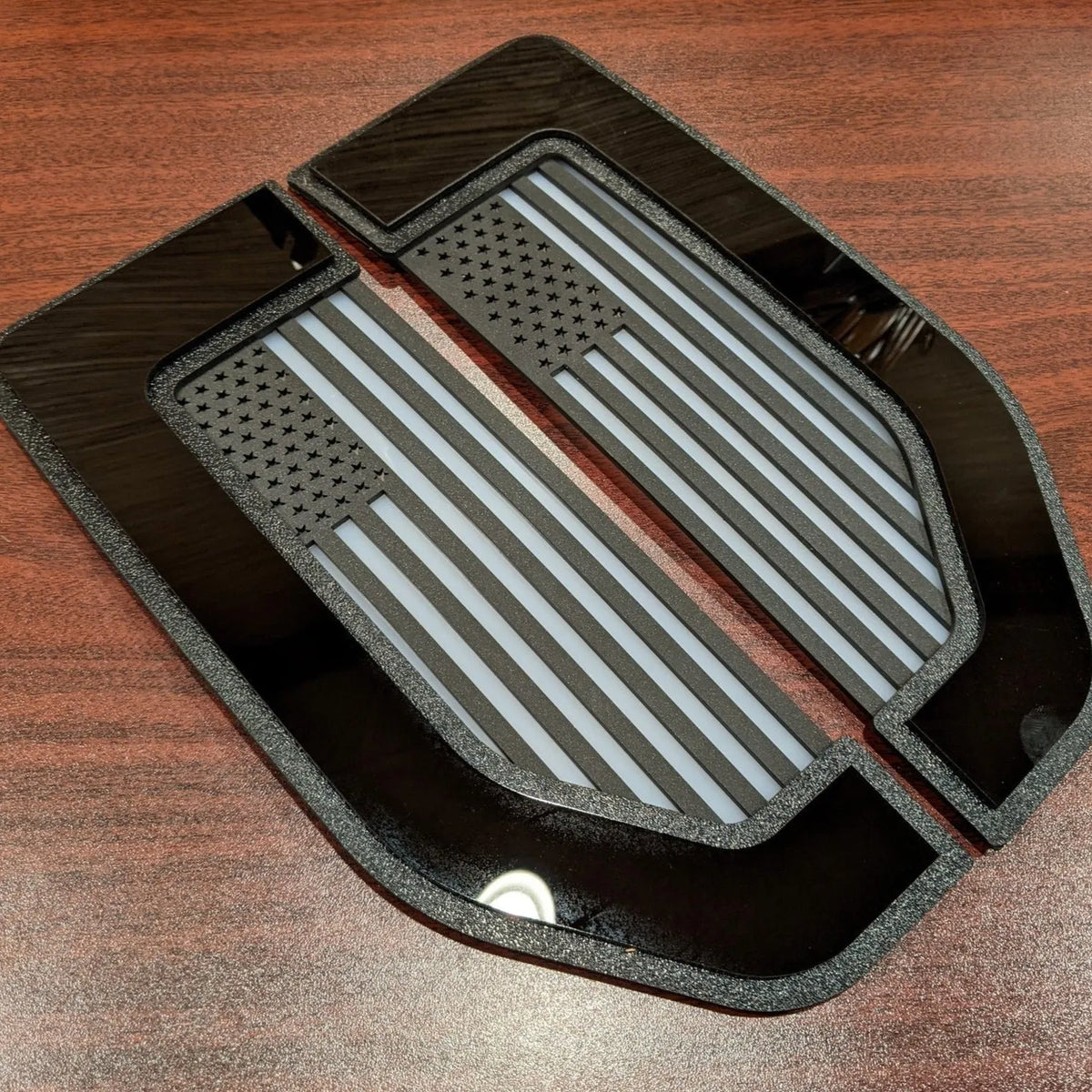 American Flag Fender Badge Set - Fits 2017-2022 Ford® F250®, F350®, F450® - Black and White (Stars Left)