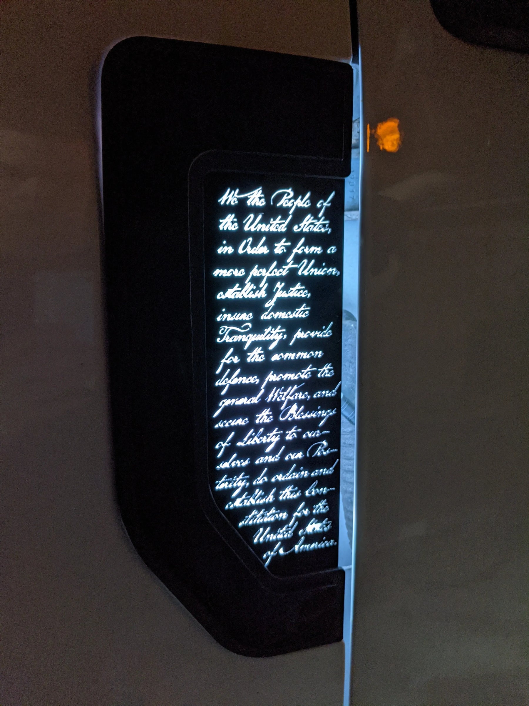 Juego de insignias LED Constitution para guardabarros: compatible con Ford® F250®, F350®, F450® 2017-2022, color negro