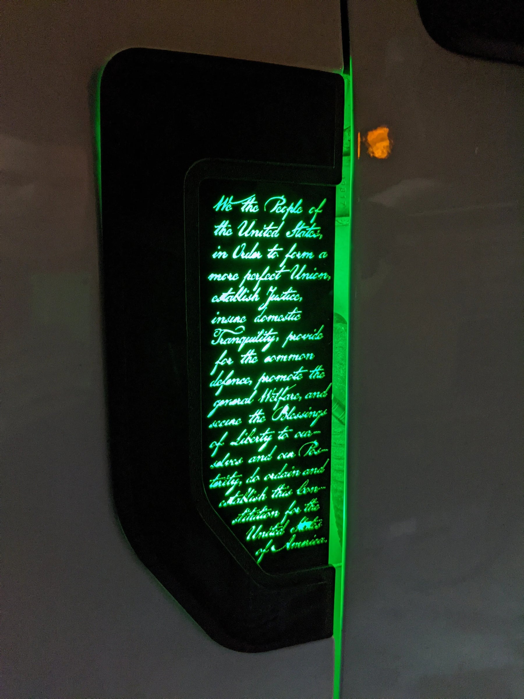 Juego de insignias LED Constitution para guardabarros: compatible con Ford® F250®, F350®, F450® 2017-2022, color negro