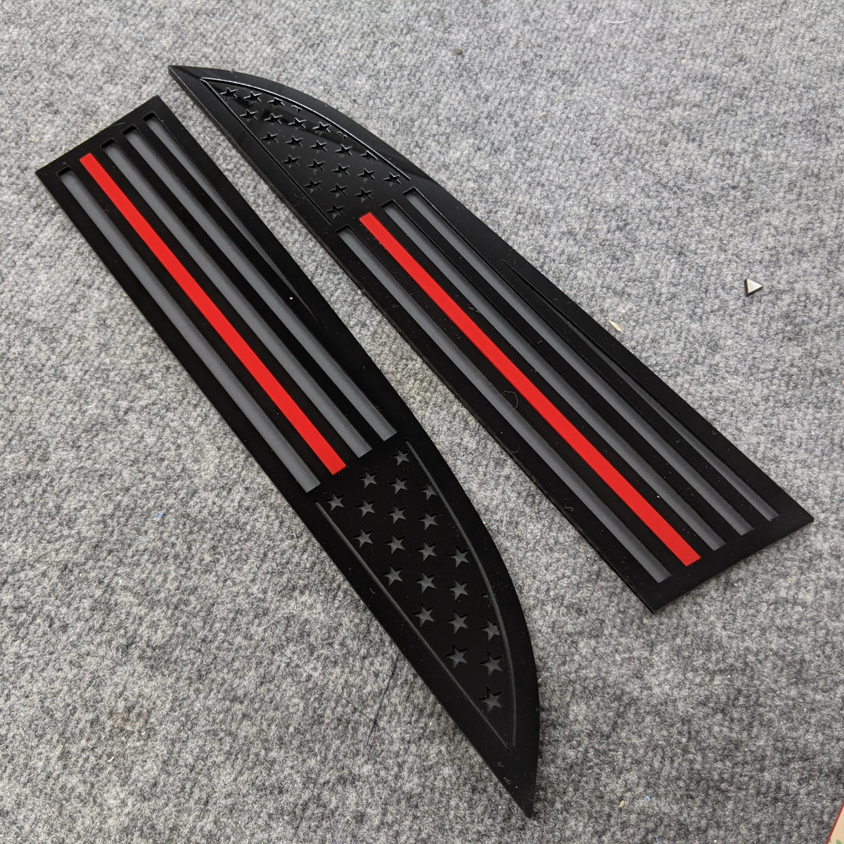 American Flag Badges - Fits 2011-2016 Super Duty® - Black on Matte Black w/Thin Red Line