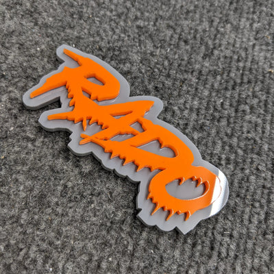 Insignia de vehículo con texto personalizado - Fuente Drip - Doble capa - Múltiples opciones de colores disponibles