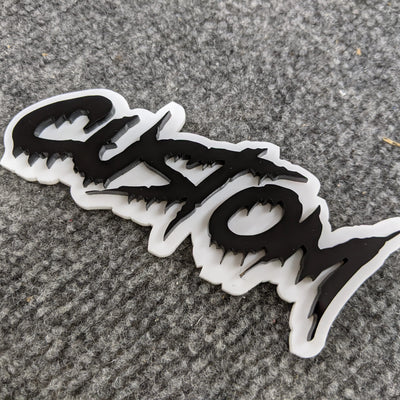 Insignia de vehículo con texto personalizado - Fuente Drip - Doble capa - Múltiples opciones de colores disponibles