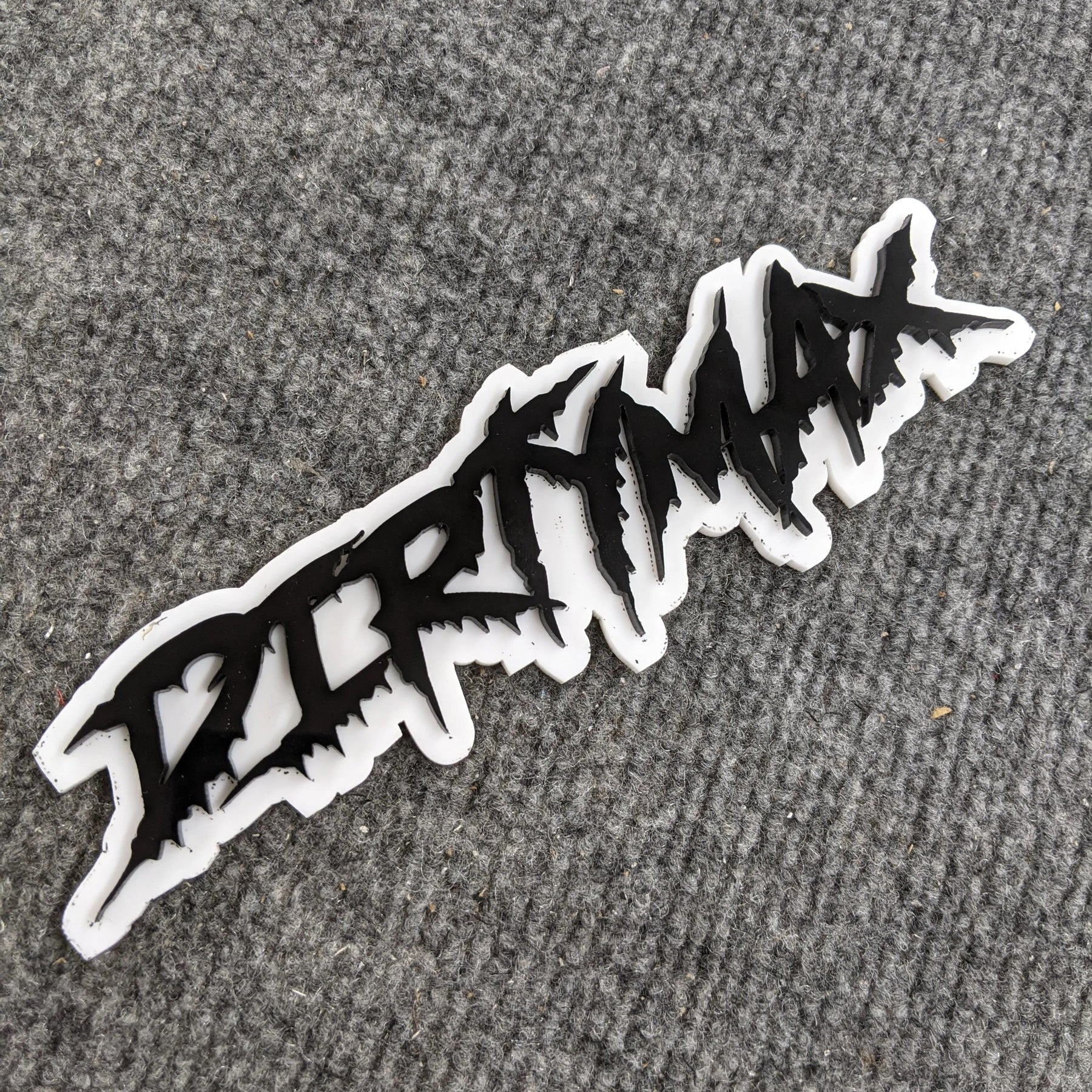 Custom Text Vehicle Badge - Drip Font - Dual Layer - Multiple Colors Choices Available