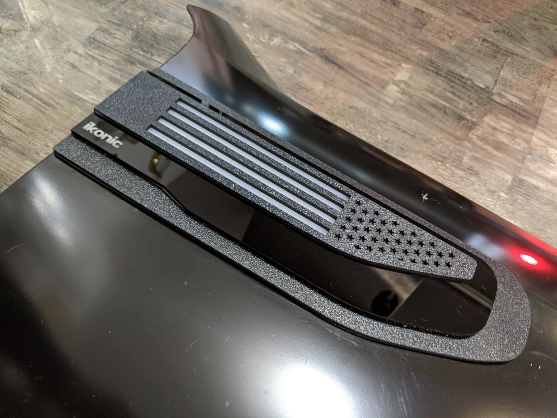 Juego de insignias LED para guardabarros con la bandera estadounidense: compatible con GMC® Sierra® 1500 2019-2023