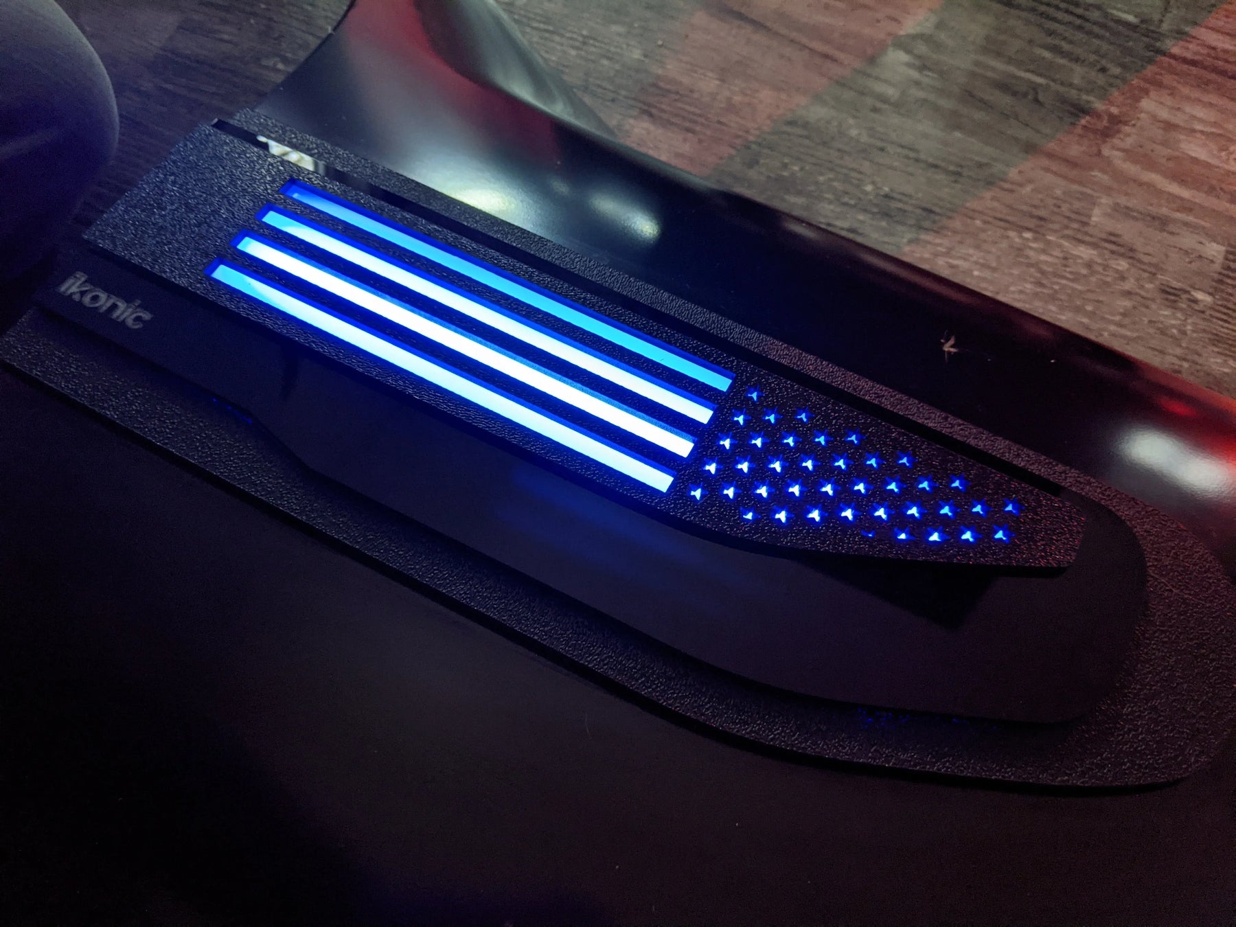 Juego de insignias LED para guardabarros con la bandera estadounidense: compatible con GMC® Sierra® 1500 2019-2023
