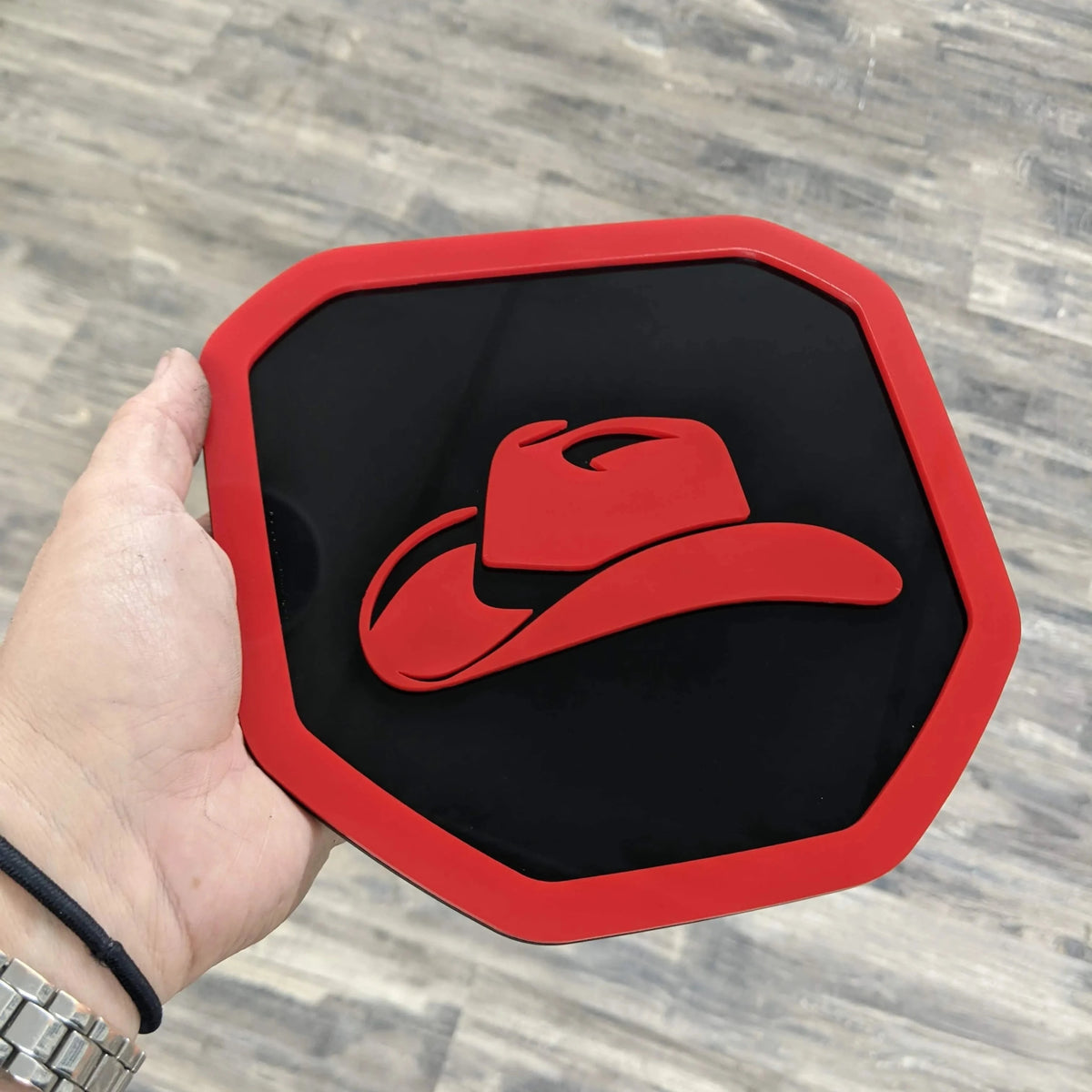 Insignia de sombrero de vaquero: compatible con Dodge® Ram® Tailgate 2019+ (5.ª generación): 1500, 2500, 3500