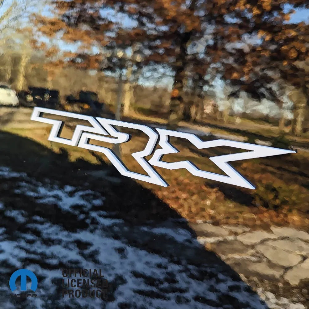 Insignia para puerta o portón trasero TRX® - Montaje con cinta adhesiva - Elige tu color - Producto con licencia oficial