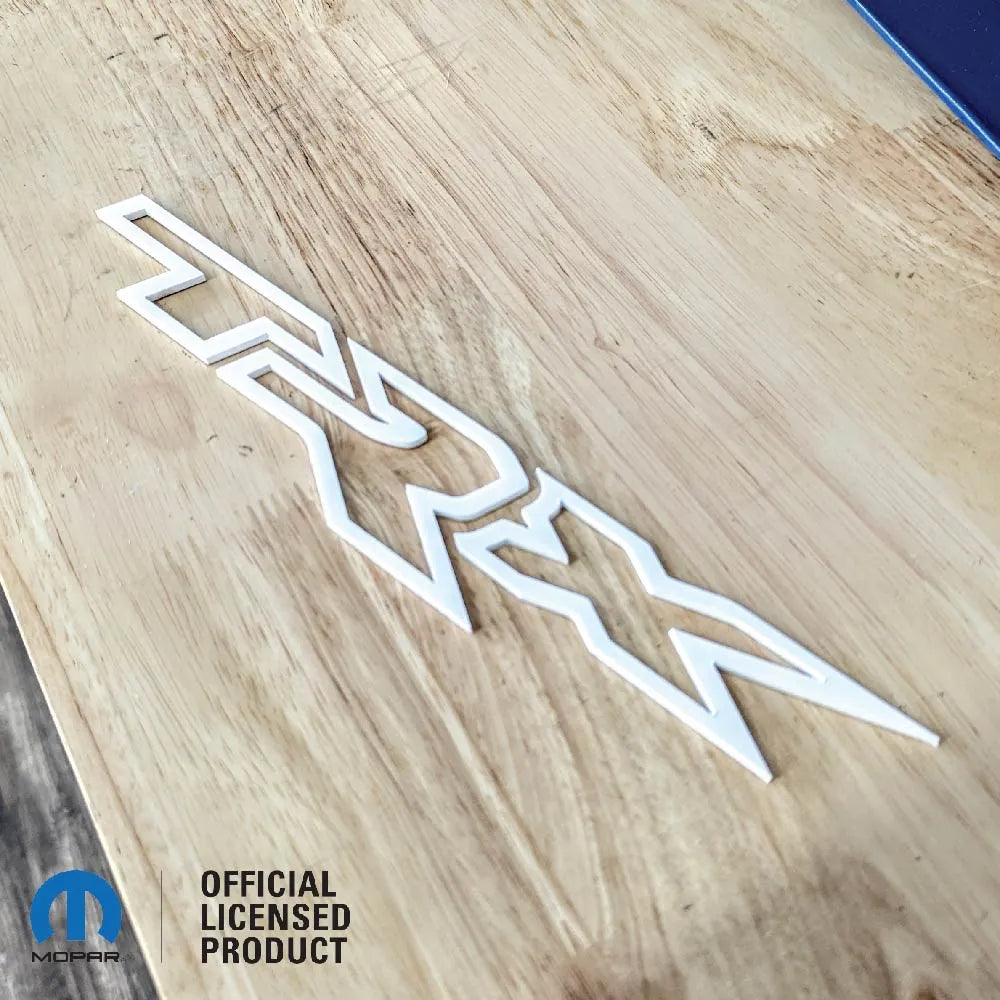 Insignia para puerta o portón trasero TRX® - Montaje con cinta adhesiva - Elige tu color - Producto con licencia oficial