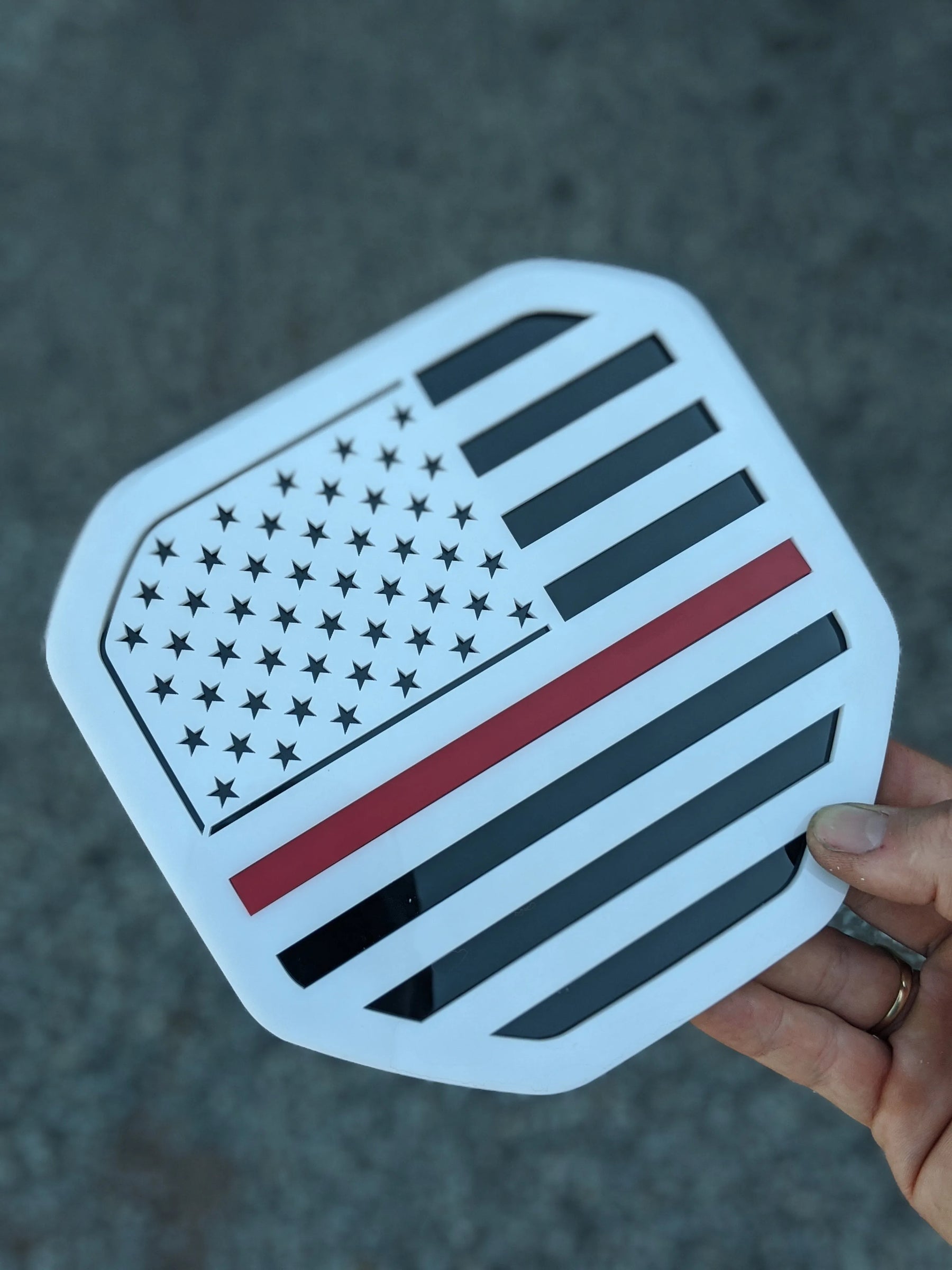 American Flag Badge - Fits 2019+ (5th Gen) Dodge® Ram® Tailgate -1500, 2500, 3500 - White on Black with Thin Red Line