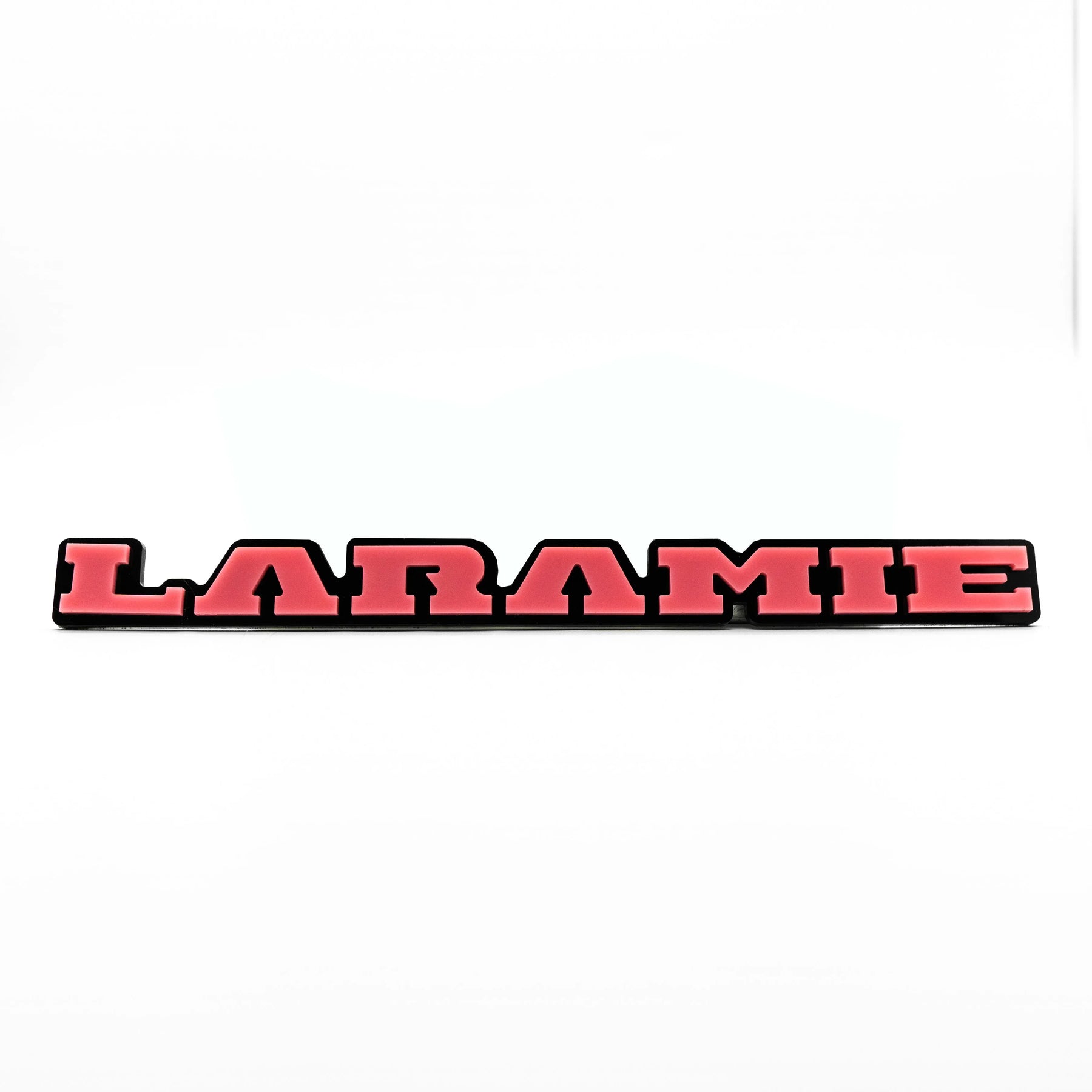 Badge de camion double couche Laramie® personnalisé - Plusieurs couleurs disponibles - Produit sous licence officielle