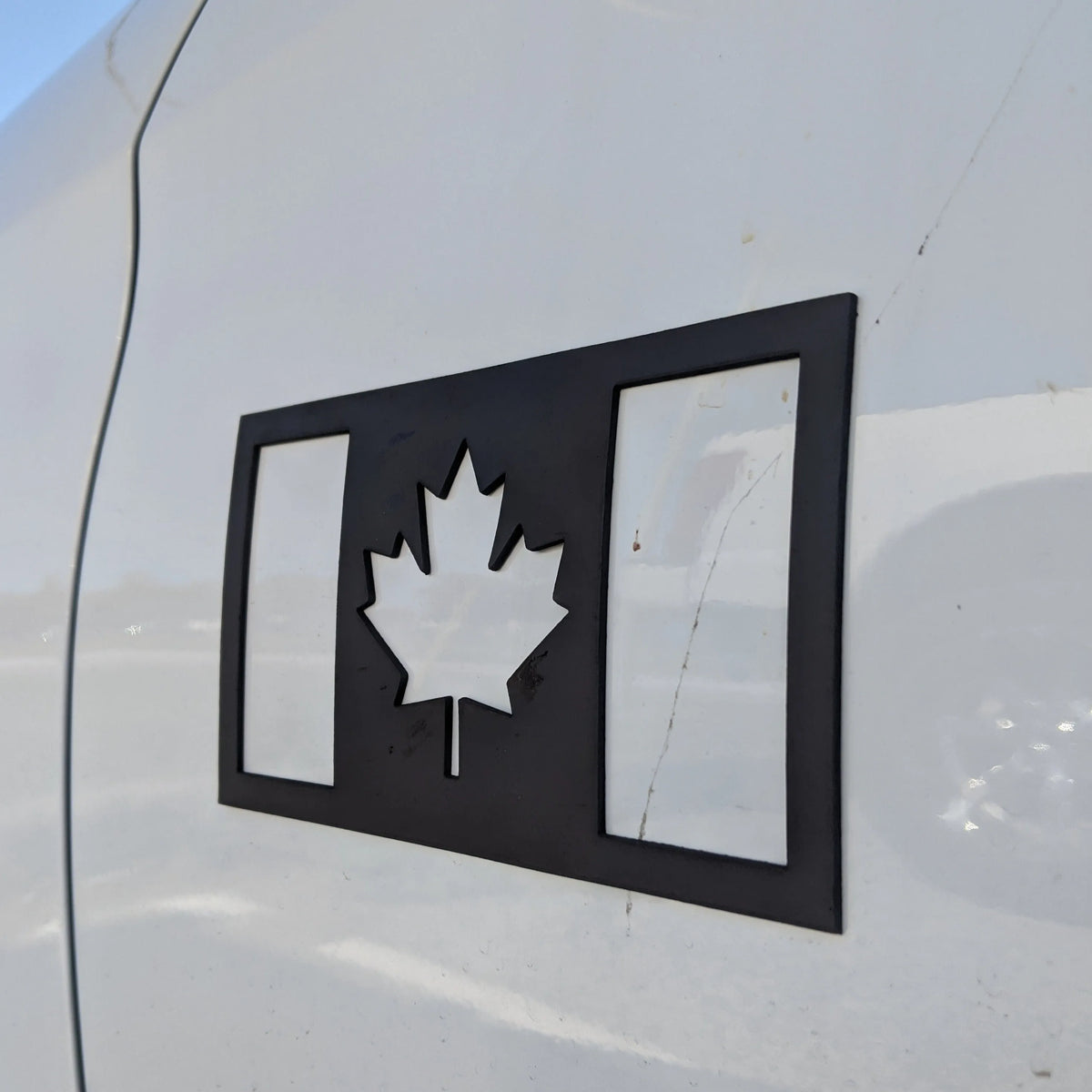 CAR/TRUCK FLAG MAGNET - CANADIAN FLAG - IKONIC BADGES - 3.75" x 6.5"