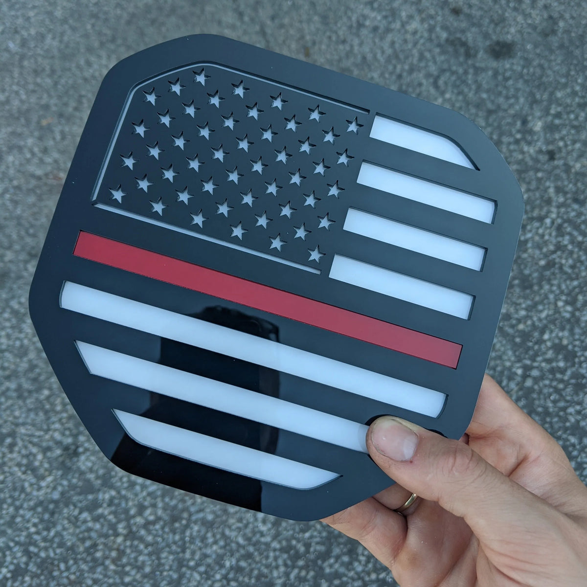 American Flag Badge - Fits 2019+ (5th Gen) Dodge® Ram® Tailgate -1500, 2500, 3500 - Black on White with Thin Red Line