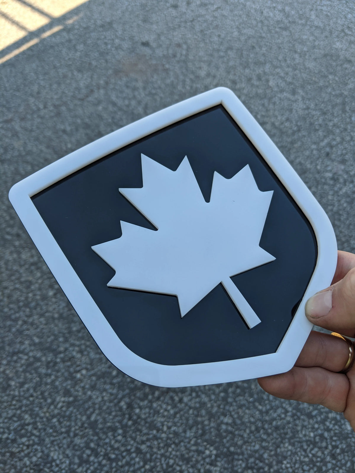 R Line Badge -  Canada