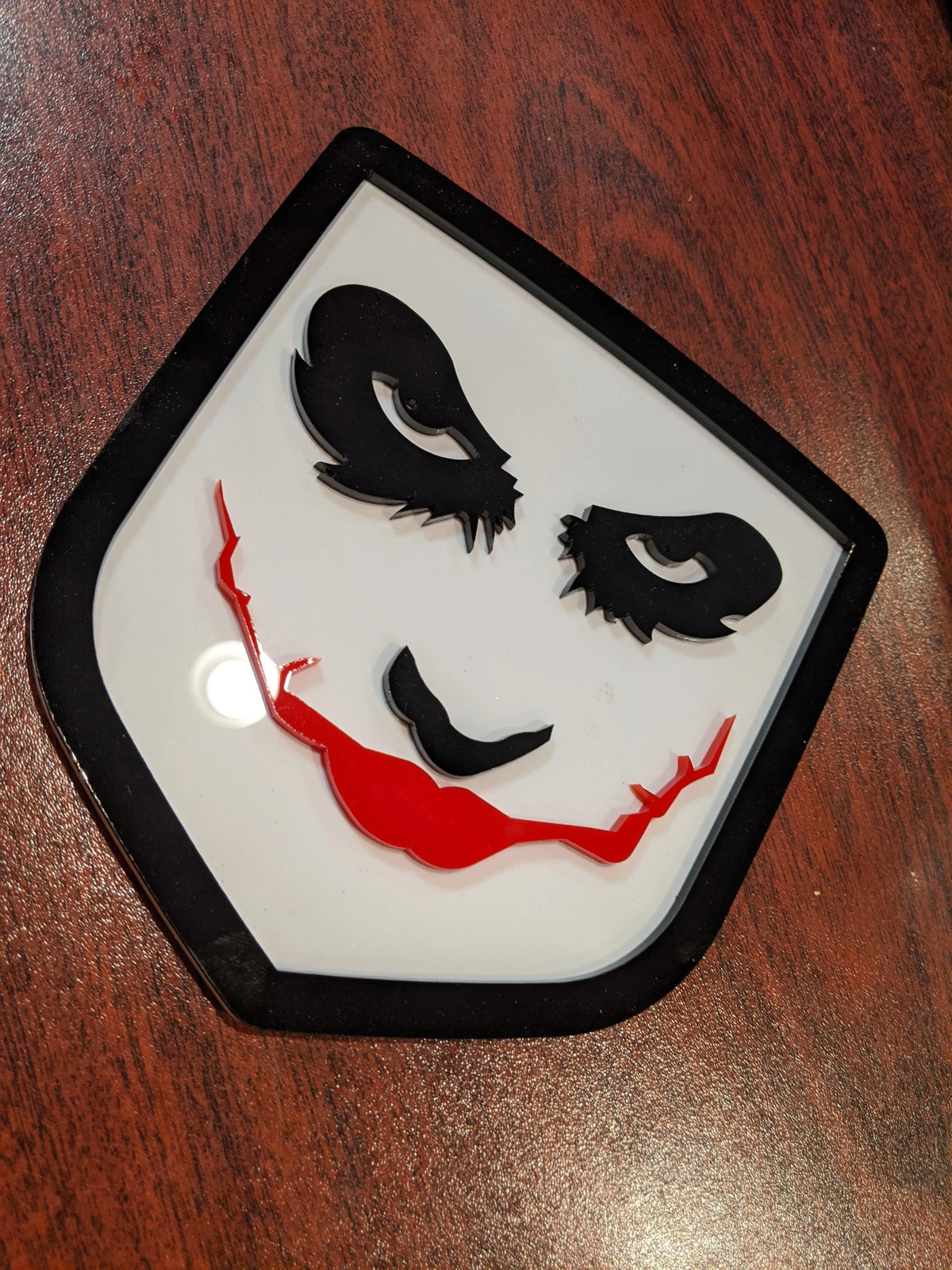 Badge Joker - Compatible avec les modèles Dodge® Ram® 2009-2018 à hayon -1500, 2500, 3500