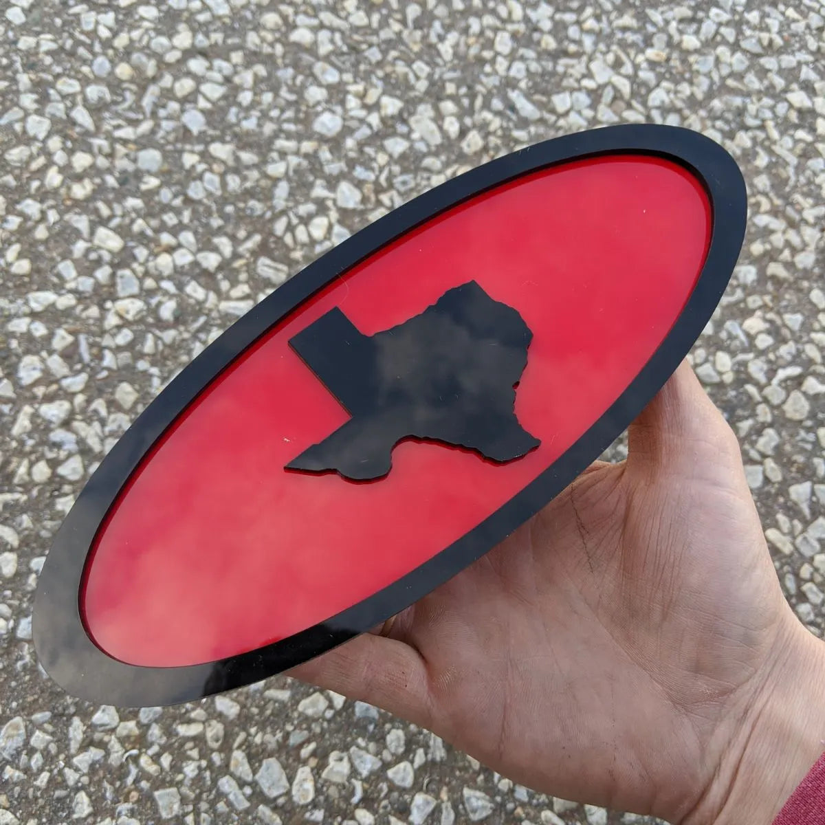 Texas Outline Oval Badge - 9 inch - Black on Red (Multiple Vehicles)