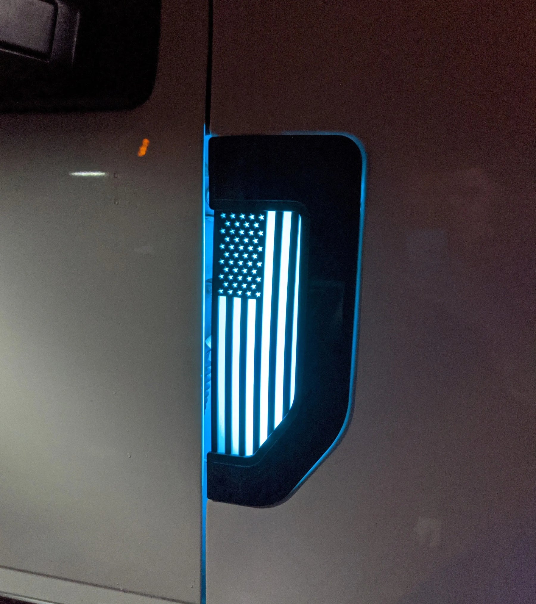 LED American Flag Fender Badge Set - Fits 2017-2022 Ford® F250®, F350®, F450® - Black w/RGB LED
