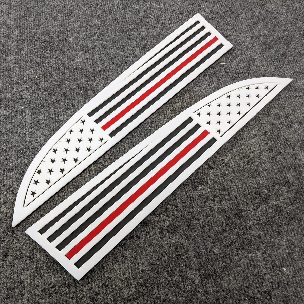 American Flag Badges - Fits 2011-2016 Super Duty® - White on Matte Black w/Thin Red Line