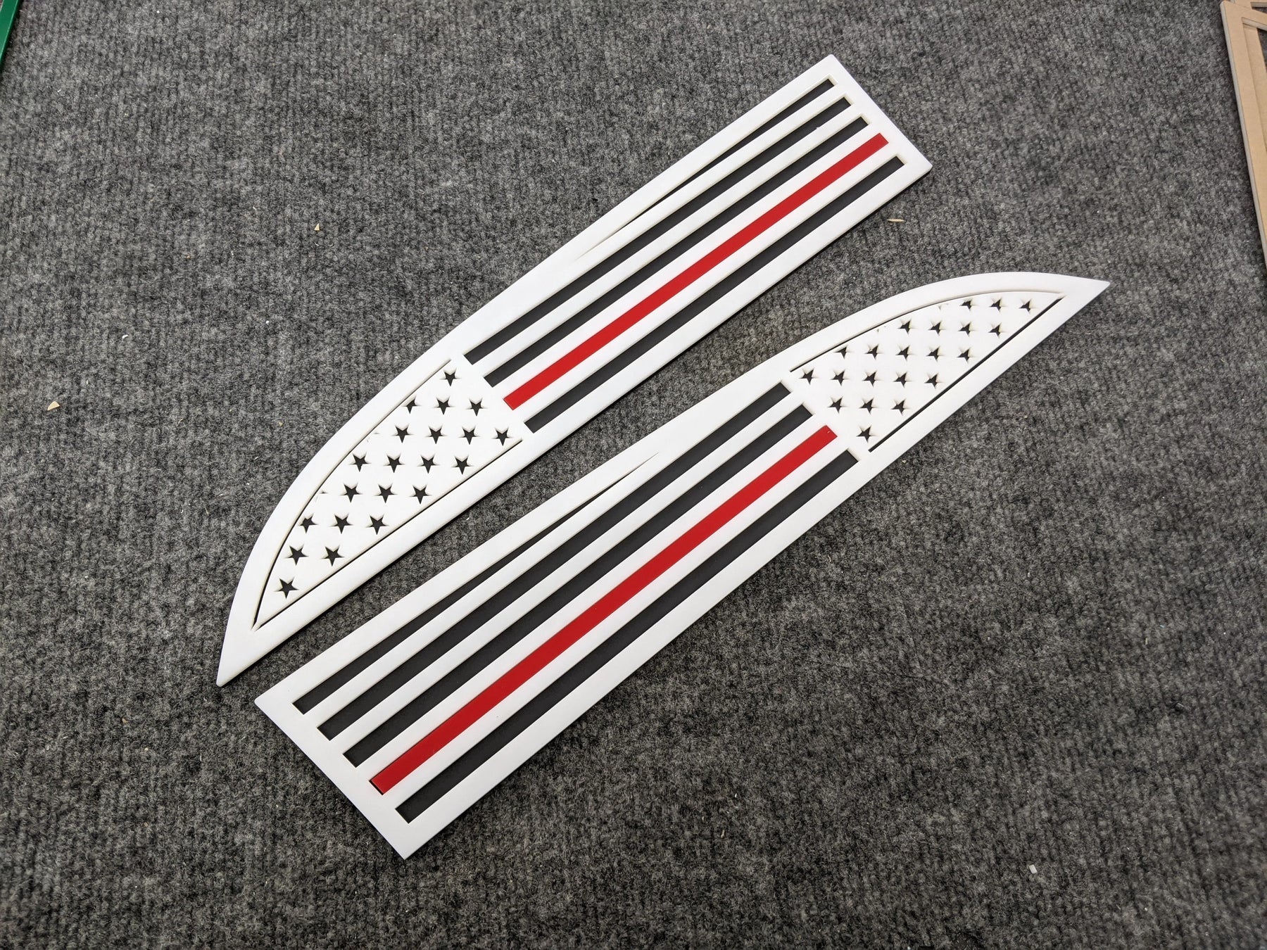 American Flag Badges - Fits 2011-2016 Super Duty® - White on Matte Black w/Thin Red Line