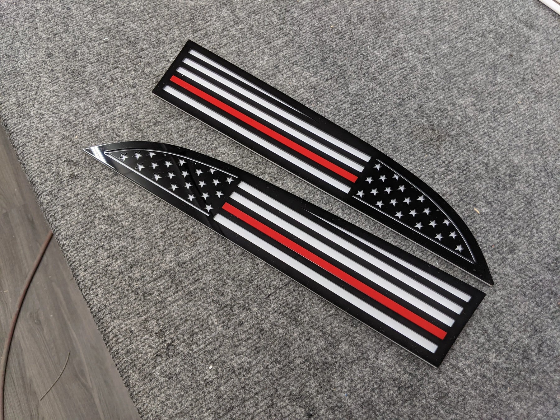 American Flag Badges - Fits 2011-2016 Super Duty® - Black on White w/Thin Red Line