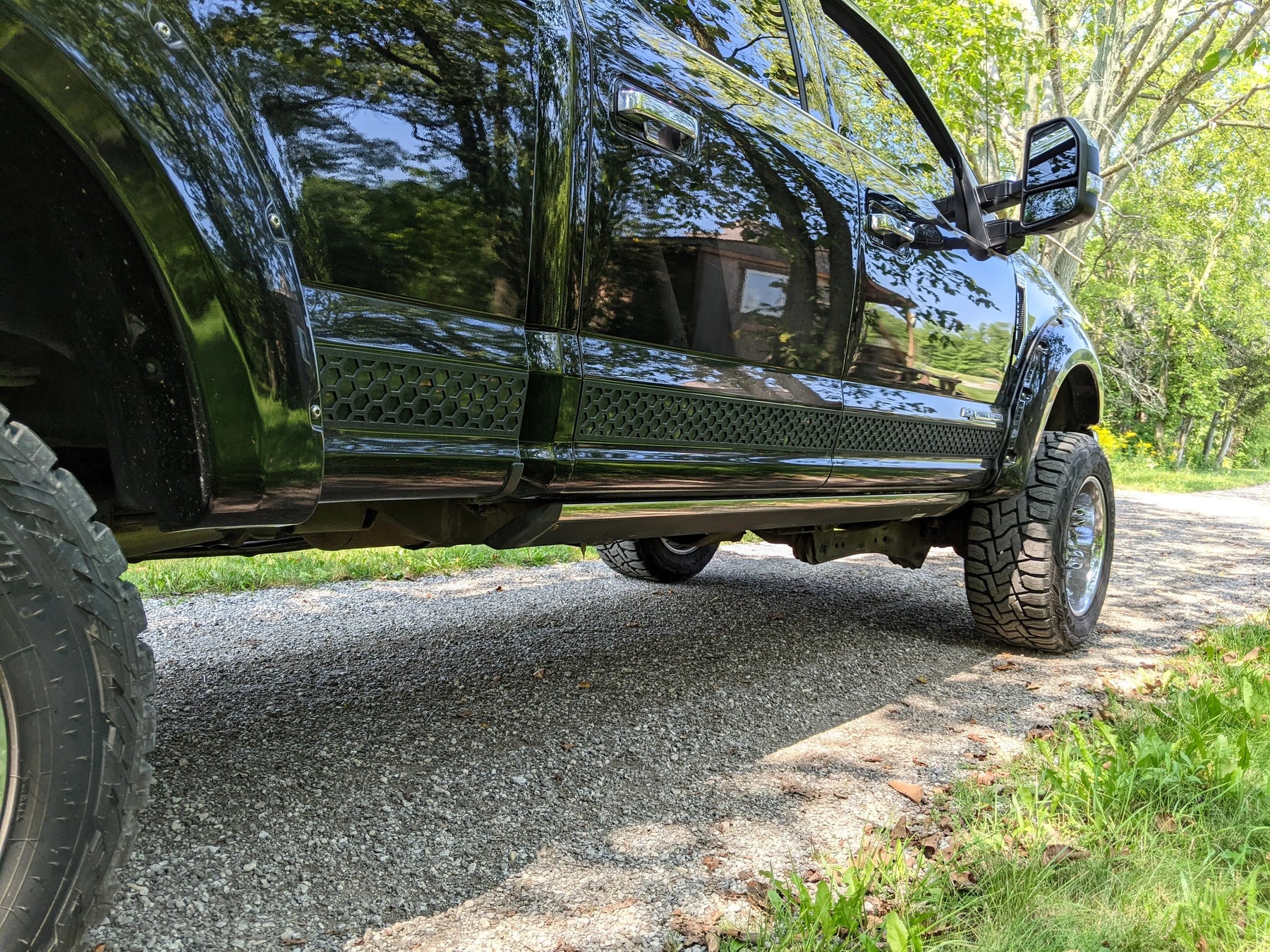 Paquete de revestimientos para camionetas Honeycomb: apto para Super Duty 2017-2022, negro texturizado