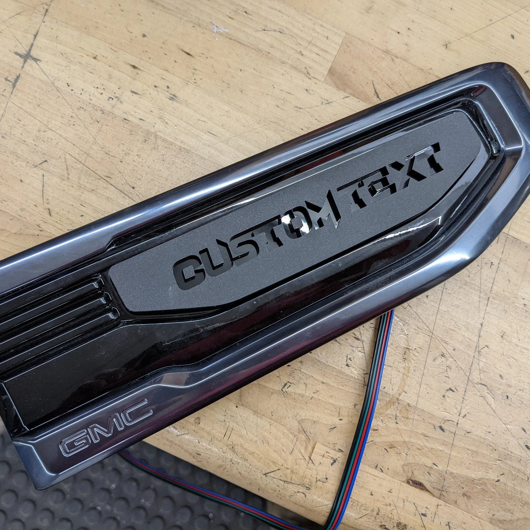 Custom Text - LED OEM Modified Fender Badge Set - Fits 2019-2023 GMC 1