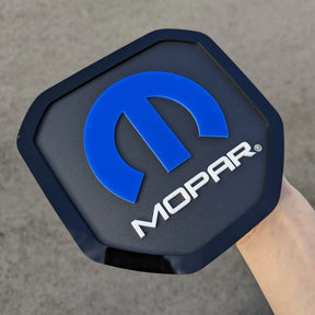 Badge de hayon Mopar® - Compatible avec les hayons RAM® 2019+ -1500, 2500, 3500 - Produit sous licence officielle